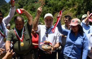 Padre Abad: GORE Ucayali inaugura moderna obra de infraestructura turística en la Catarata Santa Rosa
