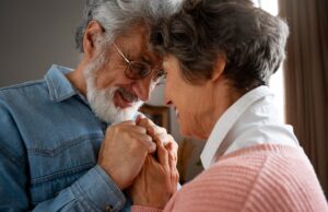 Cómo reconocer síntomas tempranos del Alzheimer en adultos mayores