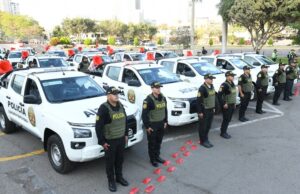 Entregan 43 camionetas para reforzar la seguridad ciudadana en Lima Metropolitana