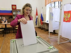 Rusia inicia 3 días de votación en elección parlamentaria que afianzará el poder del Kremlin