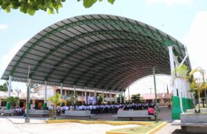 Gorehco inaugura techo duro en colegio Daniel A. Carrion de Codo del Pozuzo