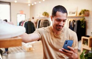 Emprender desde tu celular: herramientas clave para iniciar y gestionar tu negocio