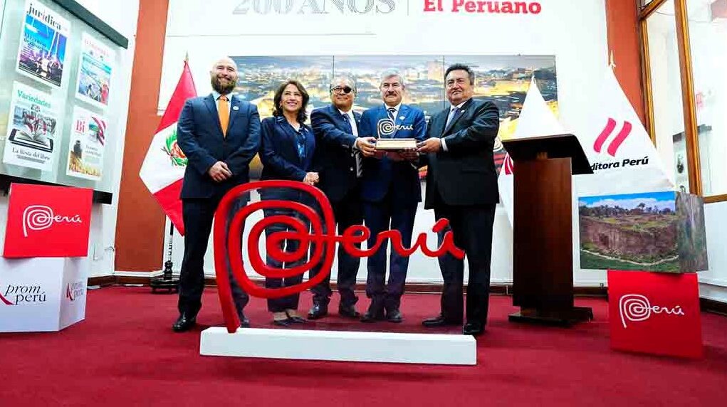 Mincetur y Promperú entregan licencia de uso de la Marca Perú a Editora Perú para fortalecer la promoción de la imagen país