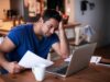 ¿Te atrasaste con una deuda? Así puede influir en cómo te evalúan otras entidades